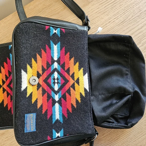 Pendleton Wool Southwestern Crossbody Bag Black Leather Aztec Boho - Picture 8 of 14